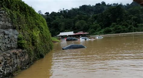 Hujan lebat akibatkan banjir kilat di beberapa negeri