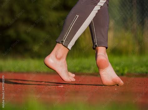 Bare Feet Female Fitness Model Run And Jog Workout Sports Lifestyle Stock Photo Adobe Stock