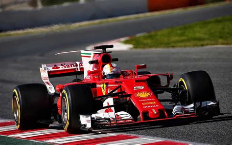 Maybe you would like to learn more about one of these? Vettel Ferrari SF70H F1 2017 testing soft Pirelli Foto ...