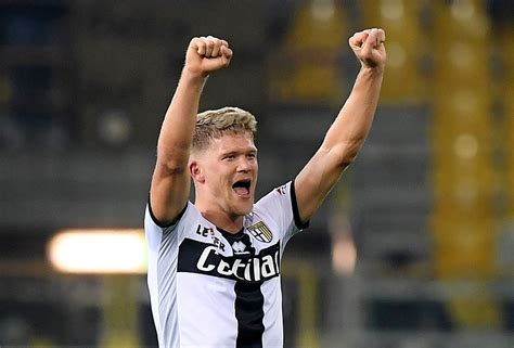 Check out his latest detailed stats including goals, assists, strengths & weaknesses and match ratings. Andreas Cornelius - Transfert Foot Mercato