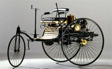 Самая первая машина в мире: фото и описание
