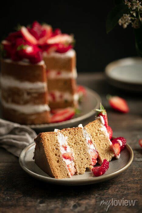 Naked Cake G Teau Anniversaire Fraise Et Cr Me Posters For The Wall