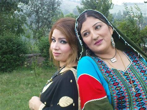 Pashto Cinema Pashto Showbiz Pashto Songs Pashto Smart Actress Singer Director And