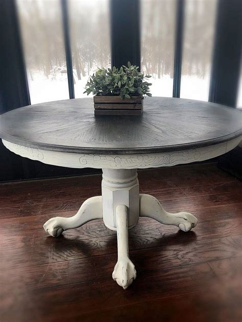 Dining table designs come in many forms, shapes and styles to help you find the right design for your dining area. Pretty Farmhouse Black Table Design Ideas 40 | Farmhouse ...