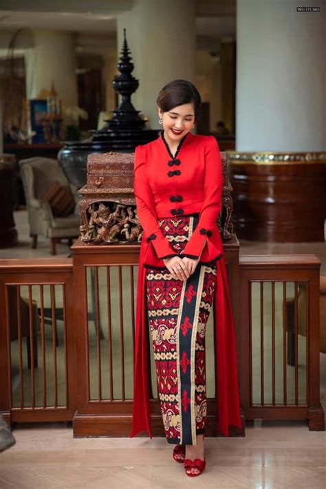 Chit Thu Wai Designer Min Thet San Myanmar Costume Formal Wear Red Acheik Traditional