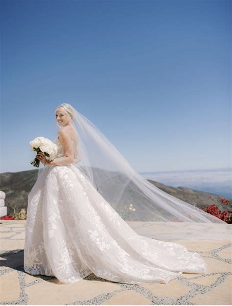 Monique Lhuillier Maeve Wedding Dress Save 46 Stillwhite