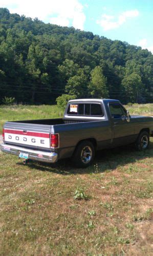 Purchase Used 1992 Dodge D150 Base Standard Cab Pickup 2 Door 52l In