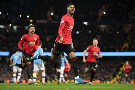 Manchester United vs Manchester City Preview, Tips and Odds