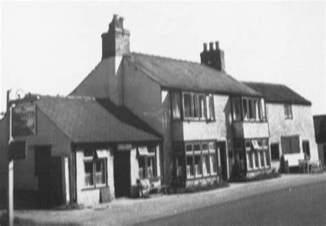 reminiscences of a pinchbeck inn south holland life heritage and crafts including chain bridge