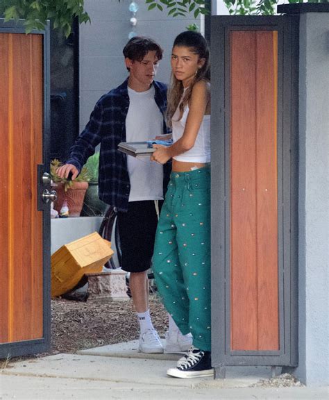 Zendaya Tom Holland Confirm Theyre Dating With Kiss Pics