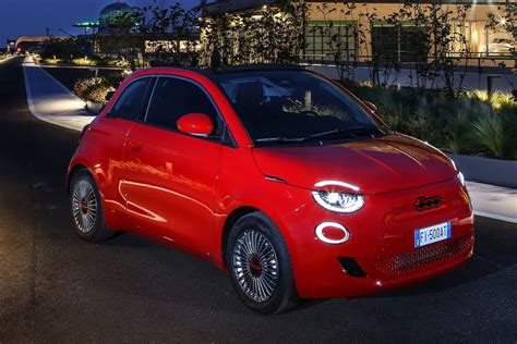 Fiat 500 Electric Hatchback Special Editions 70kw Red 24kwh 3dr Auto On
