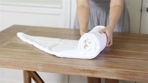 How to fold towels & hang them nicely. How to Fold Towels to Save Room | How to fold towels ...