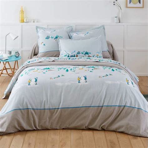 Les ventes privées en ligne sont l'endroit idéal pour acheter votre housse de couette, parure de lit ou draps françoise saget en promo. Housse de couette Belle poudreuse | Françoise Saget