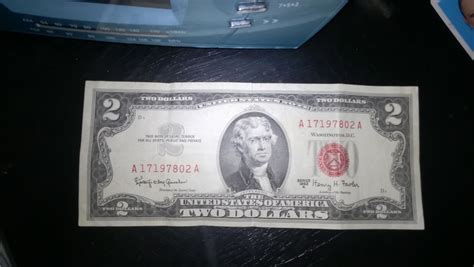 But does anyone know of a website where i can check the serial n. HOW MUCH IS A 1963 RED SEAL FIVE DOLLAR BILL? THE SERIAL NUMBERS ARE IN RED... | Artifact Collectors