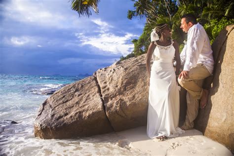 tropical beach wedding at four seasons resort seychelles luxbride realweddings tropical
