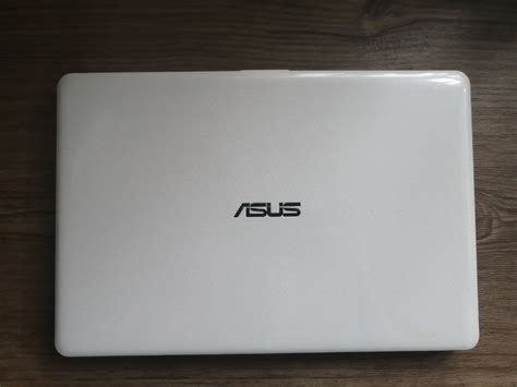 Asus E203m Computers And Tech Laptops And Notebooks On Carousell