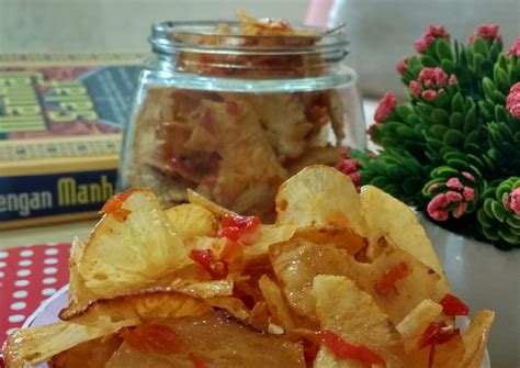 Today, martabak toppings consist of international favours such as skippy peanut butter spread , ovomaltine , toblerone , lotus biscoff and durian. Resep Keripik singkong pedas manis oleh Dwi irwanti - Cookpad