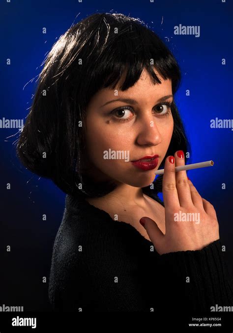Woman Smokingwoman Smokingwoman Smokingwoman Smoking Stock Photo Alamy