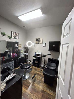 JKS HAIR STUDIO Updated September 2024 131 B St Clarksville