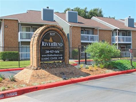 Riverbend Apartment Homes Rentals In San Antonio At 8237 S Flores St