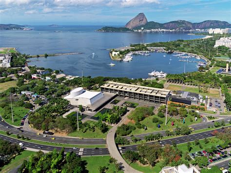 Parque do flamengo is located at brazil, rio de janeiro, granja brasil. Flamengo Park With Guanabara Bay And Sugar Loaf | Rio de ...