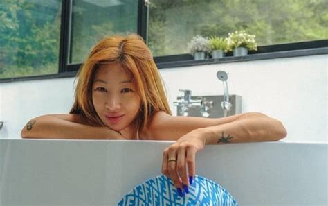 Rapper Jessi Stuns With Bare Face Bikini Pictures Allkpop