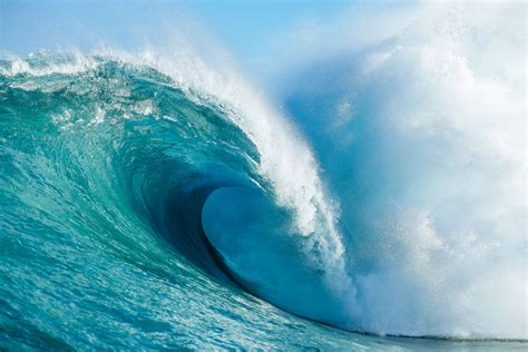Tidal Wave Of Global Liquidity Sets Up Markets For Eventual Crash