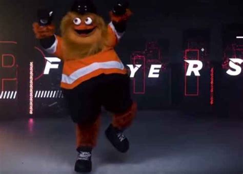 Philadelphia Flyers Unveil New Mascot Gritty Fans Go Wild On Twitter