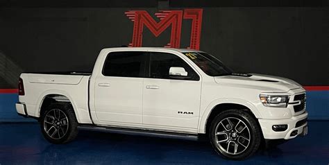 Ram 1500 Crew Cab Laramie Sport Mild H Ta 2021 Blanca M1 Motors