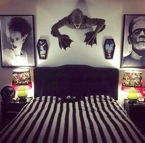 Awesome 37 Creative Horror Décor Ideas For Mens Bedroom More At