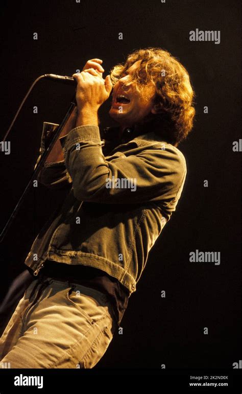 Pearl Jam Eddie Vedder Vocals Live In London Uk May 2000 Credit Mel Longhurst