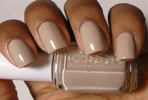 35 Lovely Nail Paint Colors For Dark Skin Hands Neutral Nails Trendy