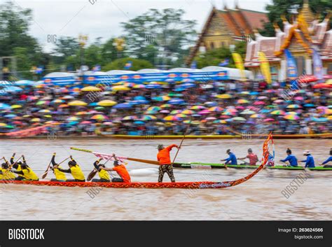 Buddha Thai Temple With A Rowing Boat Free Template Ppt Premium