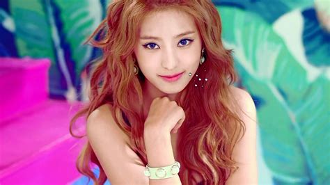 [appreciation] sistar s bora is one who looks gorgeous in any hair color goddess celebrity