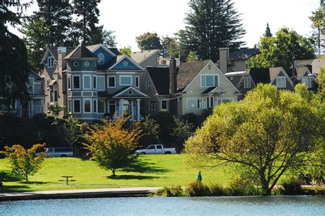 Find houses for sale in the usa, cottages, bungalows and mansions. Greenlake Real Estate Market Update $900k & Up