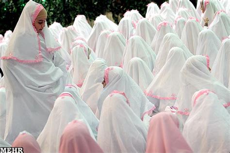 آشنا کردن دختران با حجاب