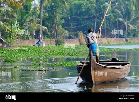 Vallam Kerala Hi Res Stock Photography And Images Alamy