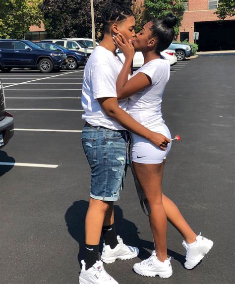 Pin By Joelle🏳️‍🌈 On ♡ Lesbian Couples ♡ Cute Lesbian Couples Cute Black Couples Cute