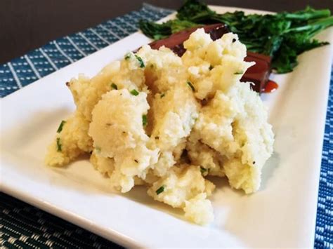 Vegan Mashed Cauliflower With Roasted Garlic Vegangela Recipe