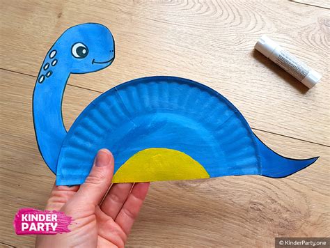 Dinosaurier aus Pappteller basteln mit Kindern: PDF-Vorlagen