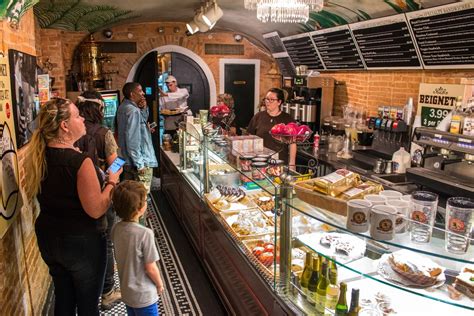 Oxtail with red wine, lamb's tongue. Where To Eat In New Orleans - 7 Restaurants You Have To Try