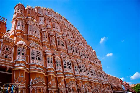 5 Famous Monuments Of India Gomad Nomad
