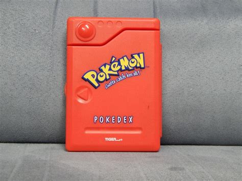 Vintage 1998 Pokemon Pokedex By Tiger Handheld Electronic Original