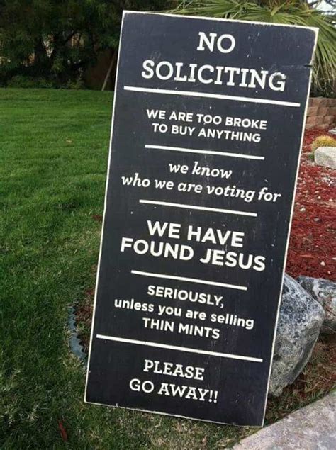 33 Funny Yard Sale Signs That Are Too Good Photos