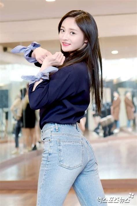 10 k pop girls who look hottest in jeans koreaboo