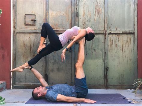 Couple S Yoga Poses Easy Medium And Hard Duo Yoga Poses In Couples Yoga Poses