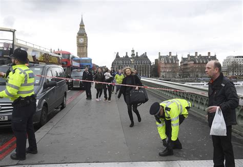 London Terror Scenes Of Chaos After Attack Near Uk Parliament Nbc News
