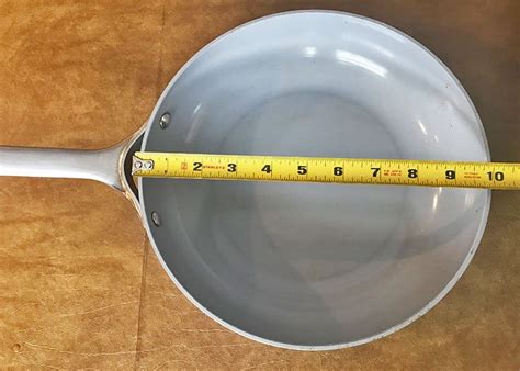 10 Inch Vs 12 Inch Pan Which Size Is Better Prudent Reviews