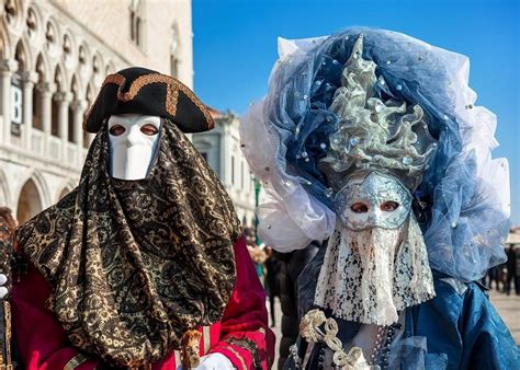 Ấn Tượng Những Chiếc Mặt Nạ Bí ẩn ở Venice
