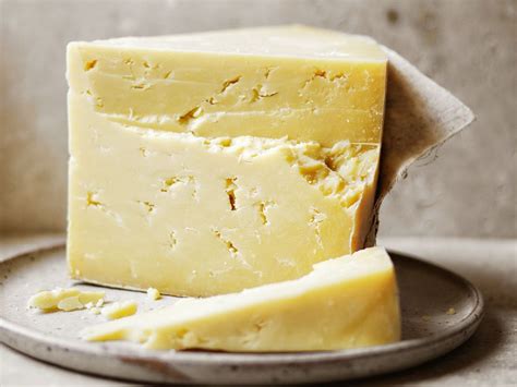 Cheddar Worlds Most Popular Cheese Origin And Tasting Guide